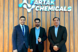 بازدید از نمایشگاه صنعت آرایشی و بهداشتی، دکتر سید علیرضا بنی‌ هاشمی